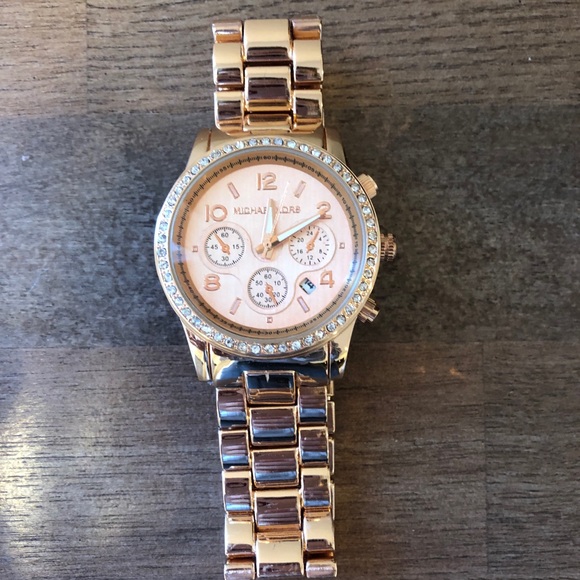Michael Kors Rose Gold watch - Picture 3 of 7